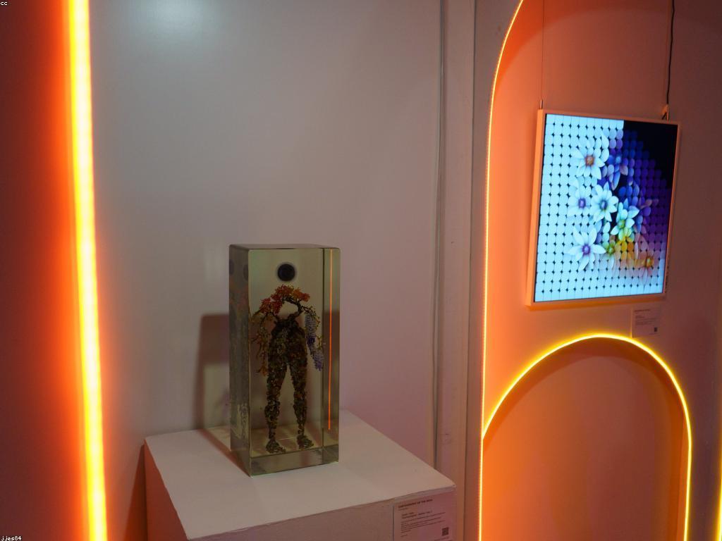 រឿងរ៉ាវជោគជ័យនៅក្នុងការច្នៃប្រឌិត