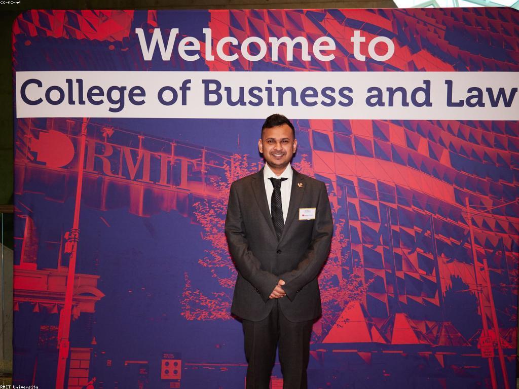 រឿងរ៉ាវជោគជ័យ: ការអភិវឌ្ឍន៍នៃភាពជោគជ័យ